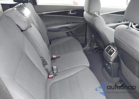 2019 Kia Sorento 2.4L Lx из США, поврежденный, VIN 5XYPGDA39KG550840